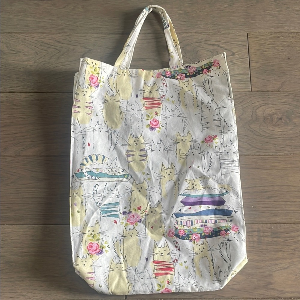 Cooksmart Floral Cat Print Tote Bag